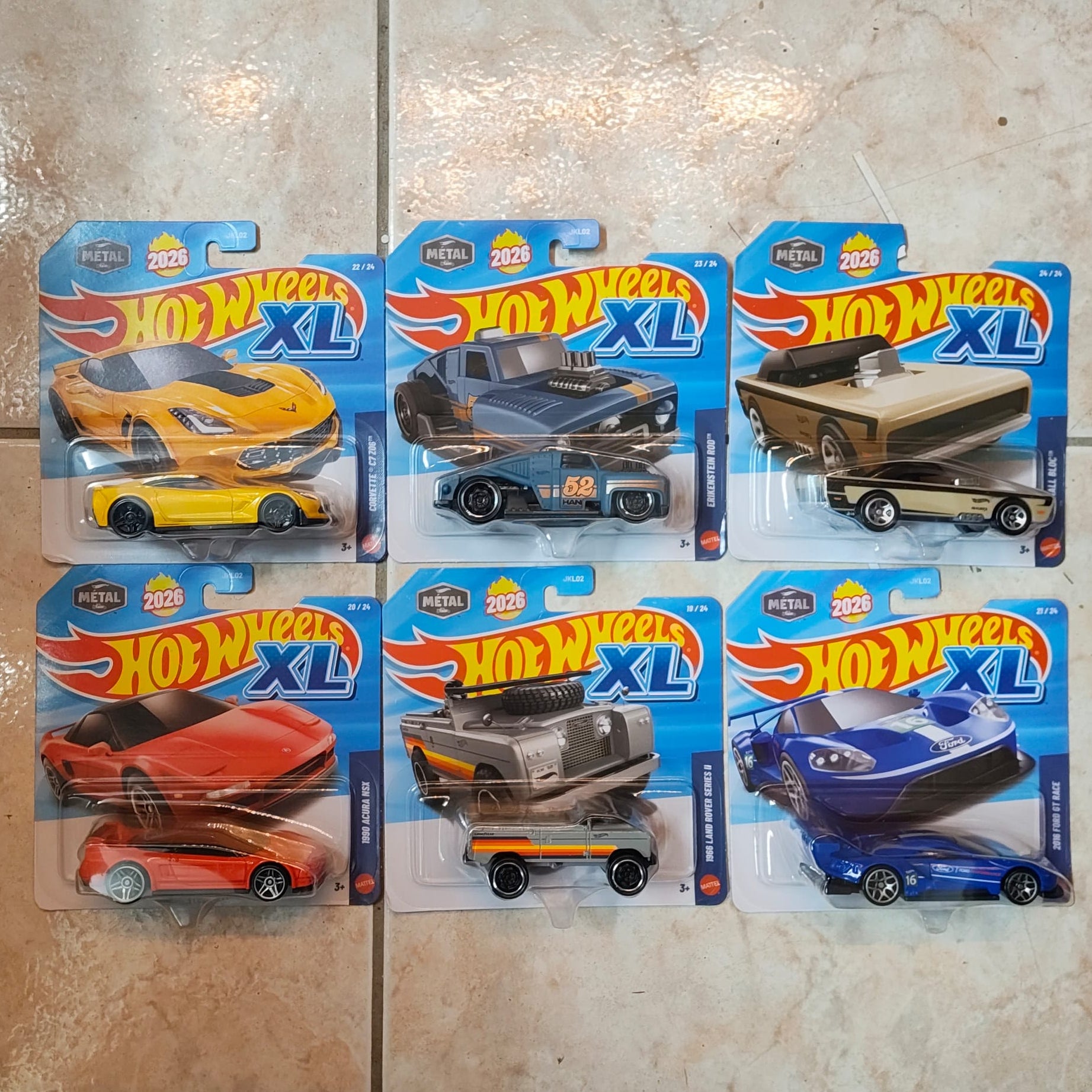 Hot Wheels XL Vehicles 1:43 Scale 2026 Mix 4D Case of 6 – Hot