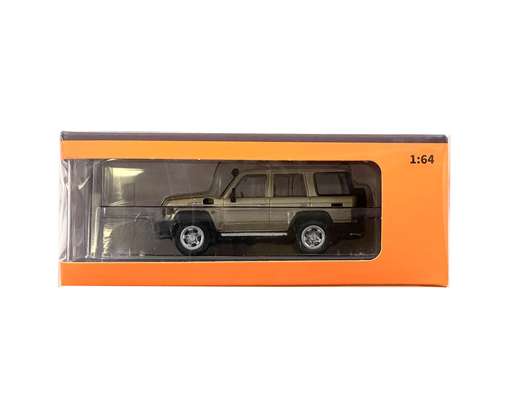 GCD 1:64 Toyota Land Cruiser (J76) 2023 LHD – Gold - 76 Series