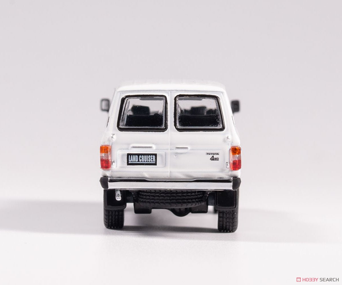 GCD 1:64 Toyota Land Cruiser LC60 60 Series White