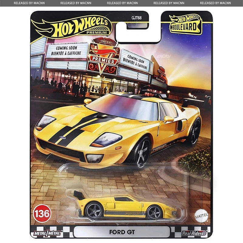 Hot Wheels Boulevard 2025 - Mix 5E packaging features a yellow Ford GT with black stripes in front of a theater marquee. This premium Hot Wheels car and its detailed artwork are visible through the clear display box.