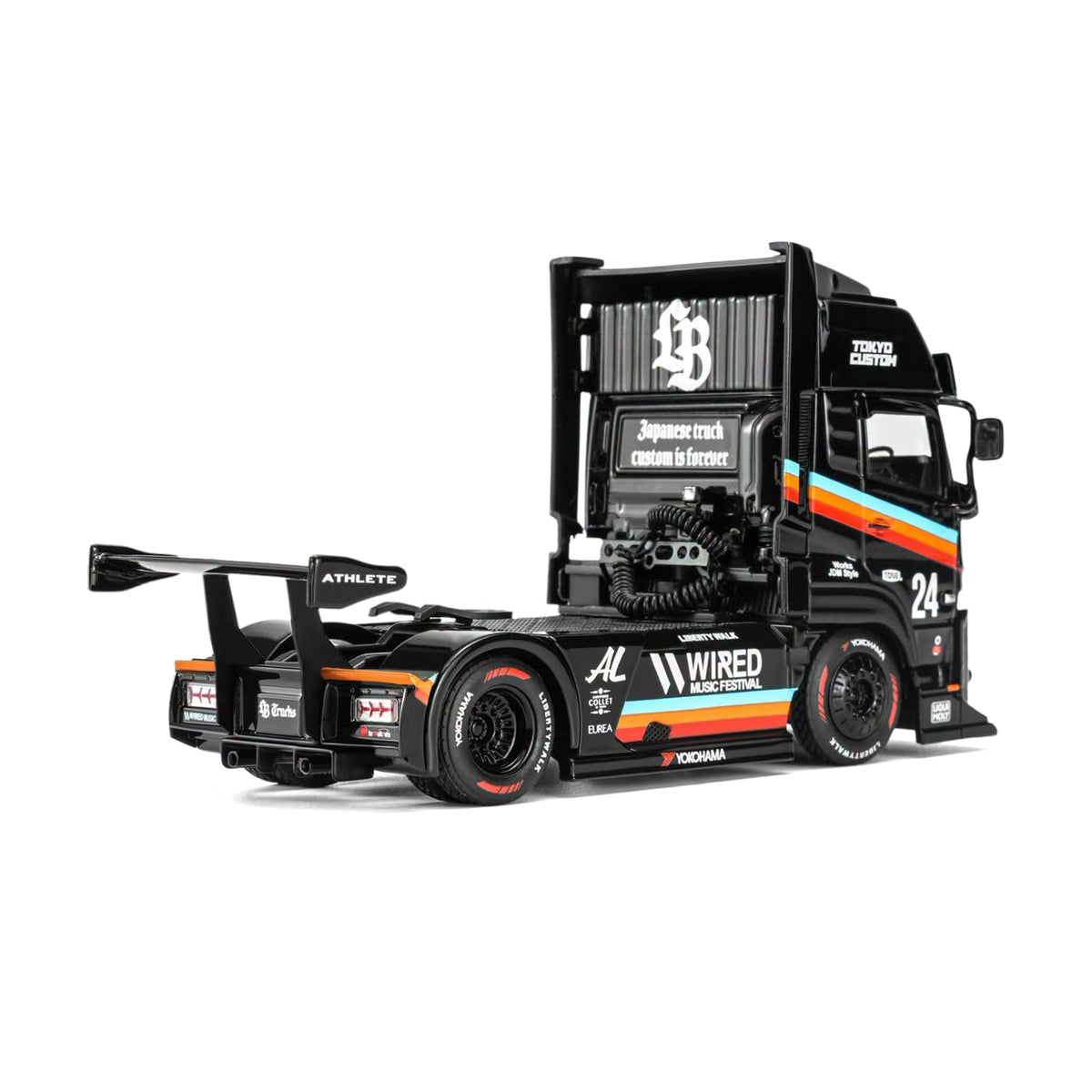 Motorhelix 1:64 LB Truck UD QUON Black Rainbow – M61205 – rear three-quarter view