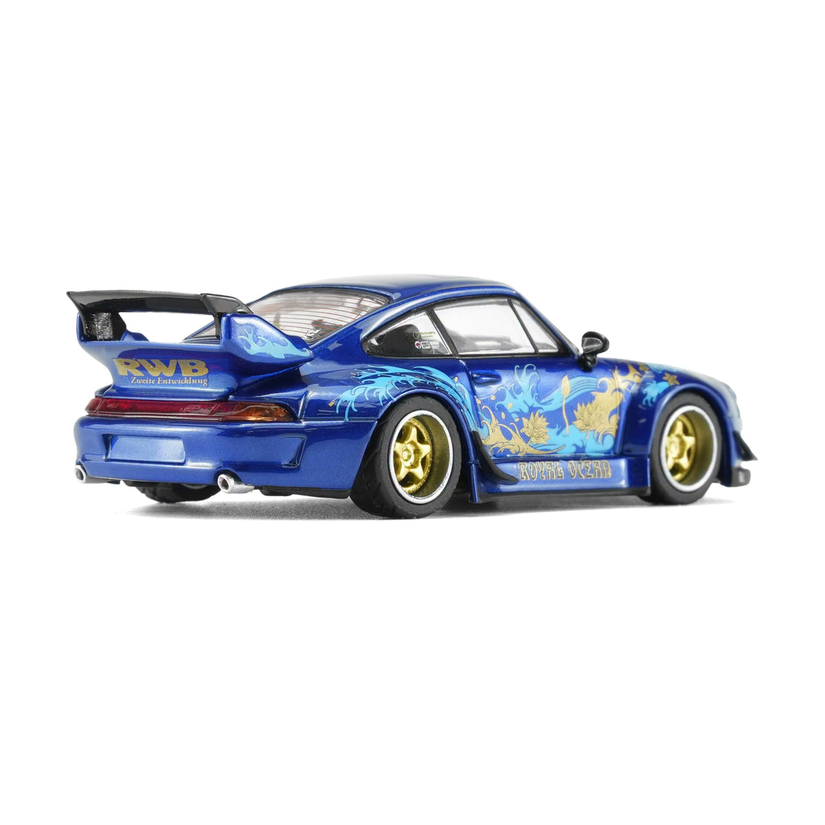 Motorhelix 1:64 RWB 993 Royal Ocean M62206 – rear three-quarter view
