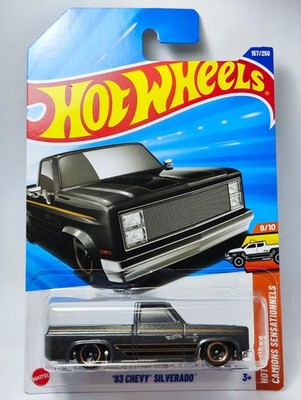 Hot Wheels Basic Car 2025 Wave 17Q